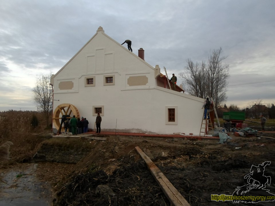 SAM_4569 (Custom).JPG