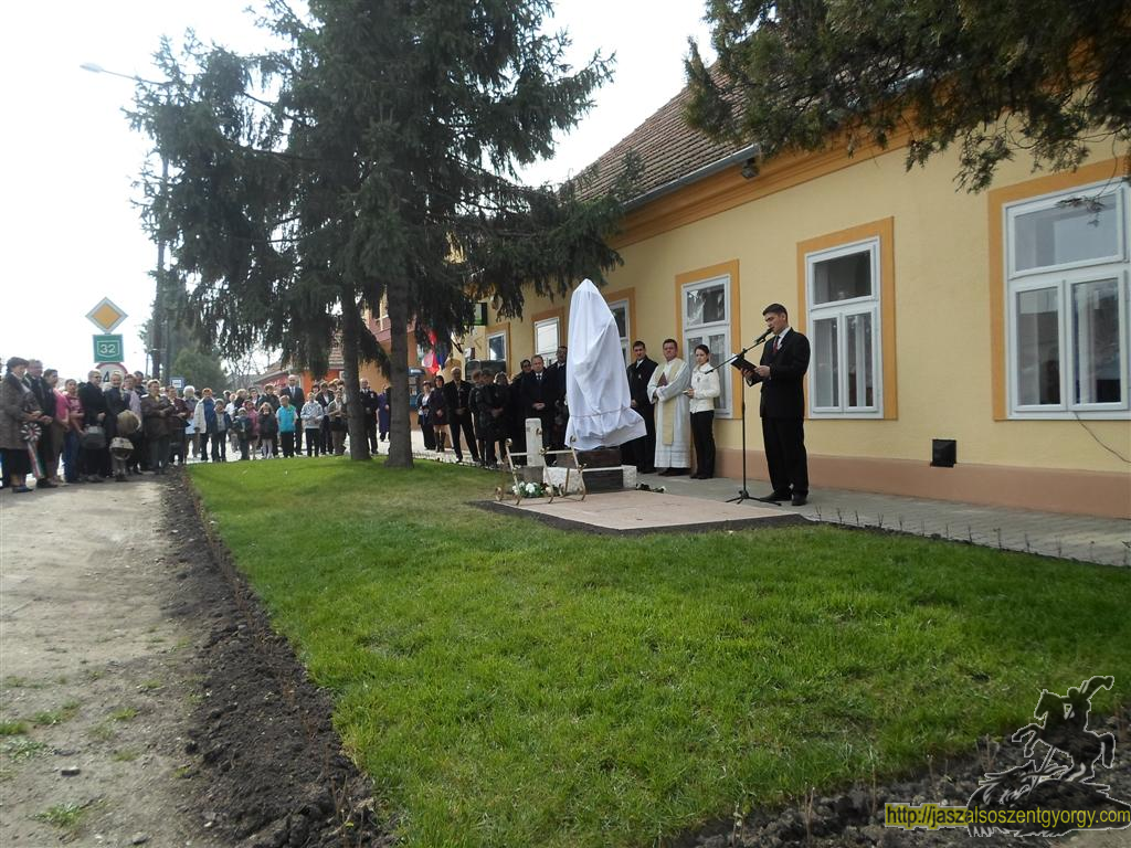 unnepseg_mar15110.JPG