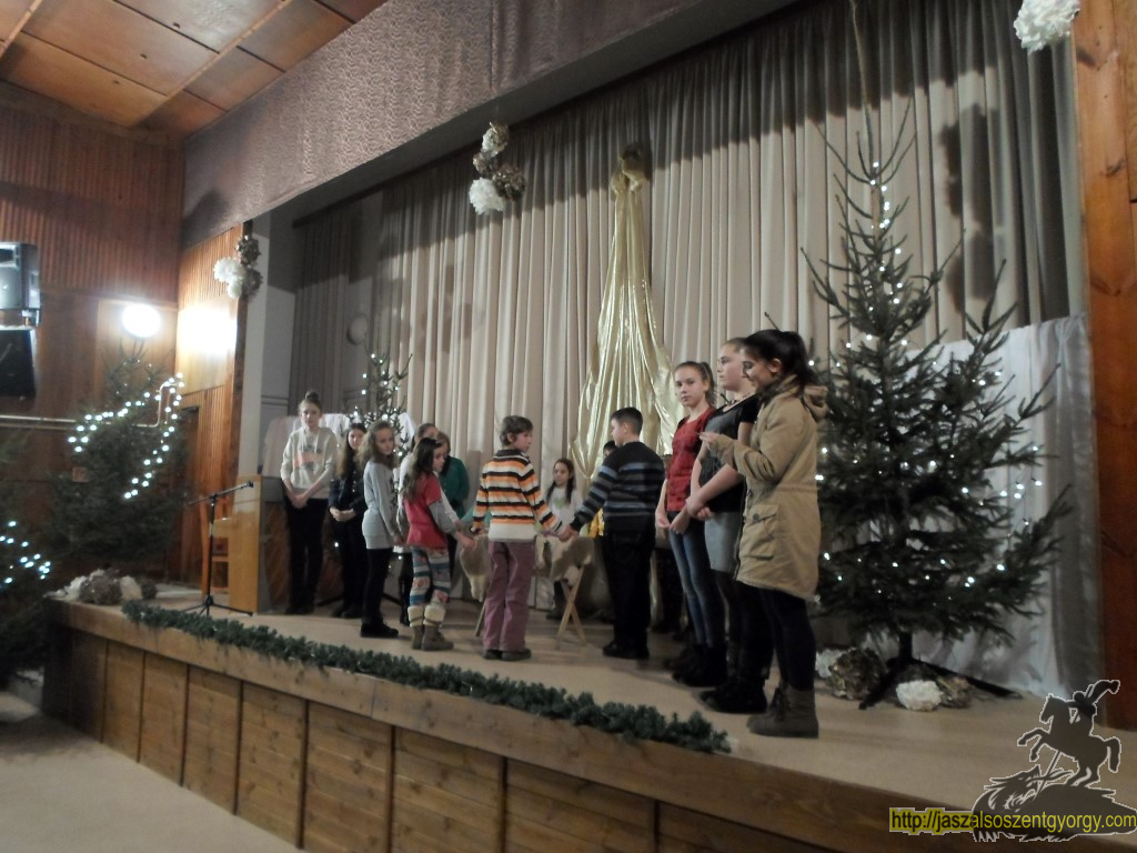 mindenki_karacsony_13.JPG