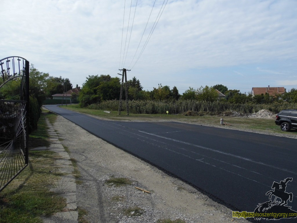aszfaltburkolat_4.JPG