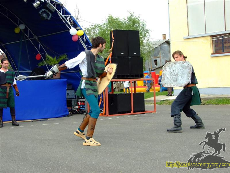 majalis09_01-166.jpg