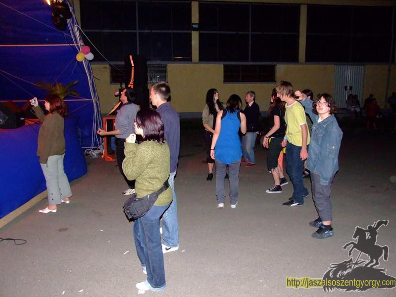 majalis09_01-256.jpg