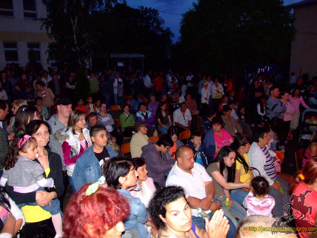 nyarkoszonto100522216.jpg
